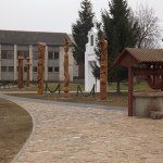 Ežero gatvė ir Kriaunų aikštė, Kriaunų sen., Rokiškio rajone